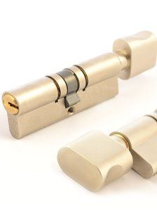 Дверной цилиндр Mul-t-lock 7x7 62mm (27x35T) Никель-сатин (ключ-тумблер) TO_NST CAM30