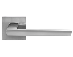 Ручки дверні на квадратній розетці Linde STEEL A - 2021 MC матовий хром